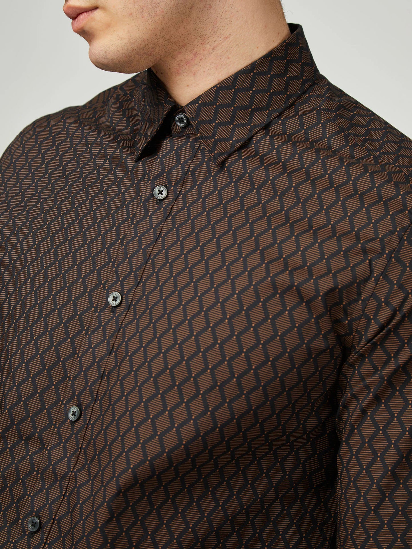 Linear Geo Print Long Sleeve Shirt - Black