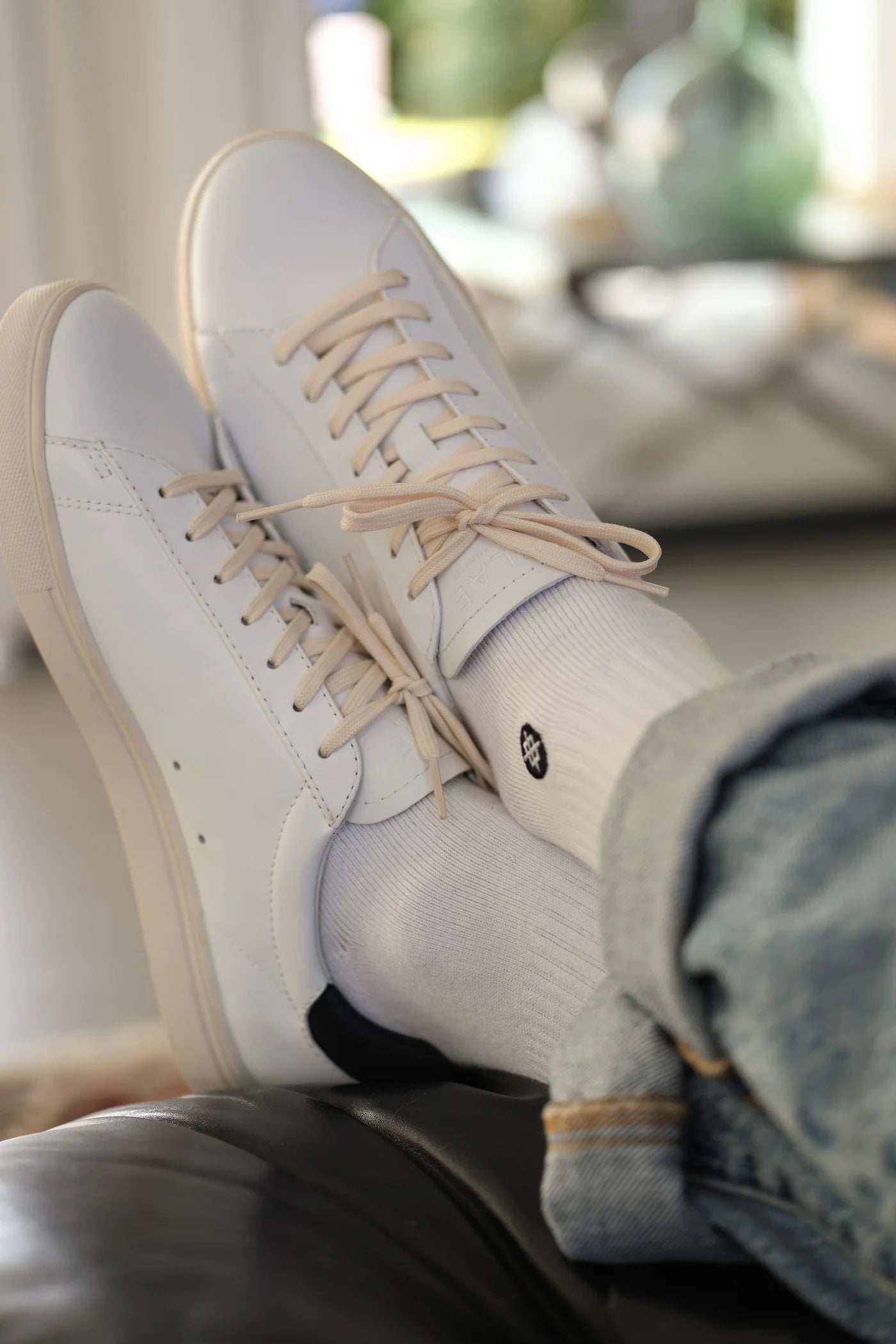 BRADLEY - White/Navy Leather